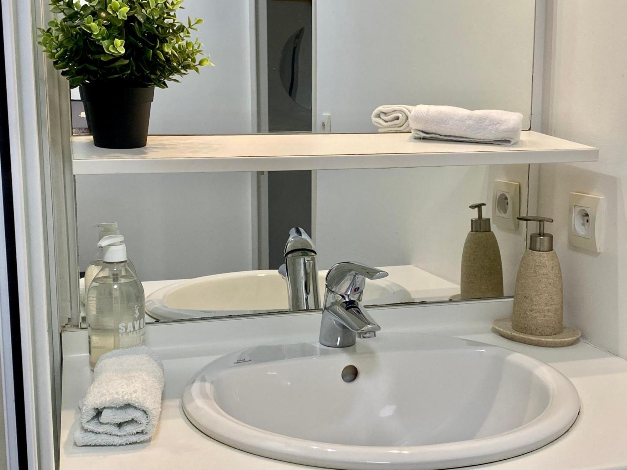 Appartement, Confort, Parking, Terrasse Dinan Dış mekan fotoğraf